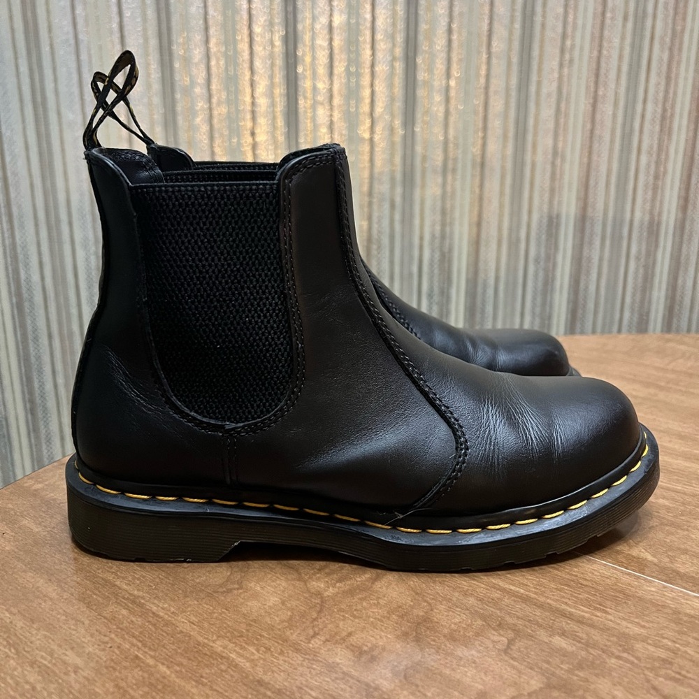 Doc Marten Chelsea Boots Black
